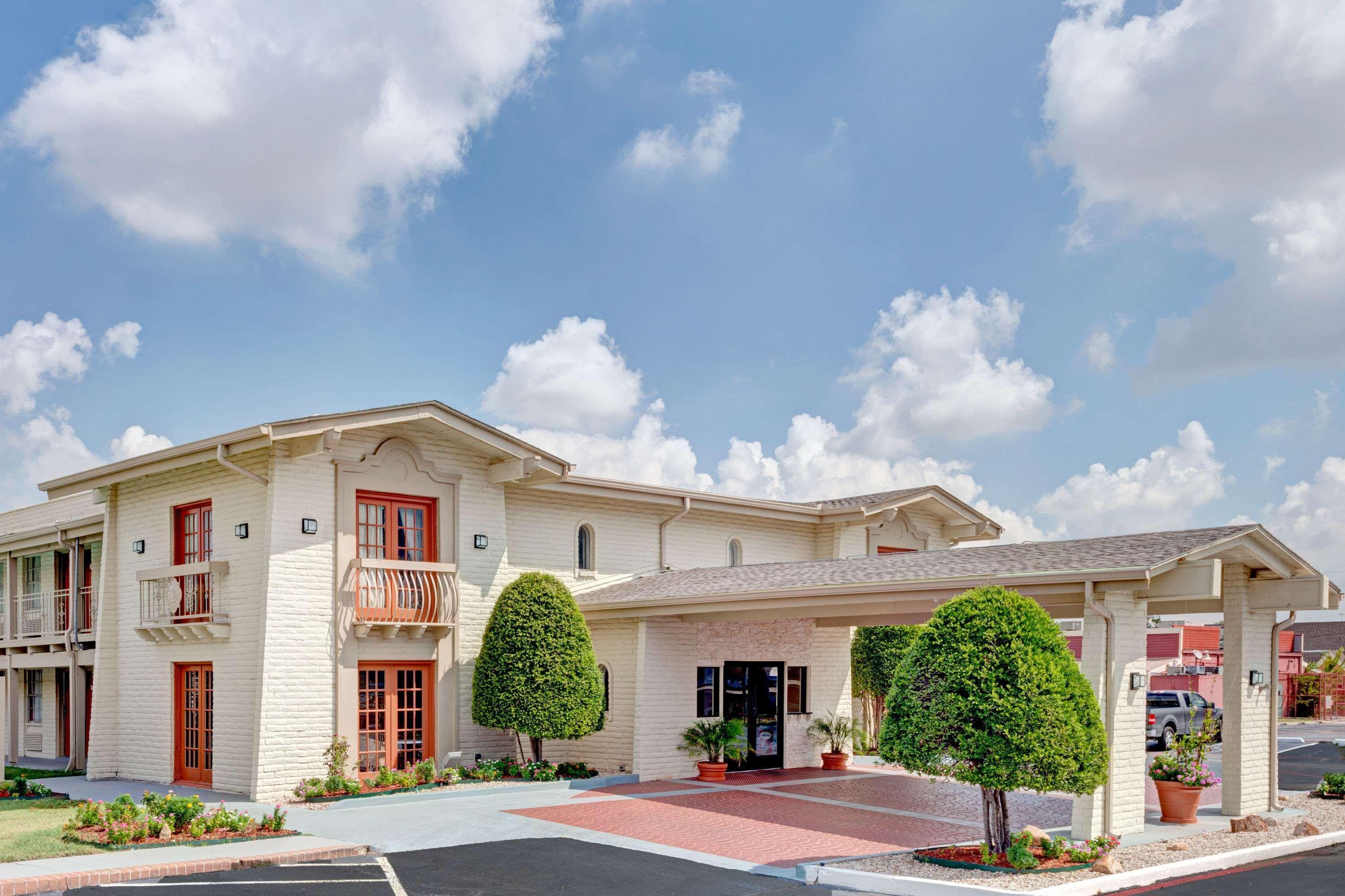 Travelodge By Wyndham North Richland Hills/Dallas/Ft Worth Eksteriør billede